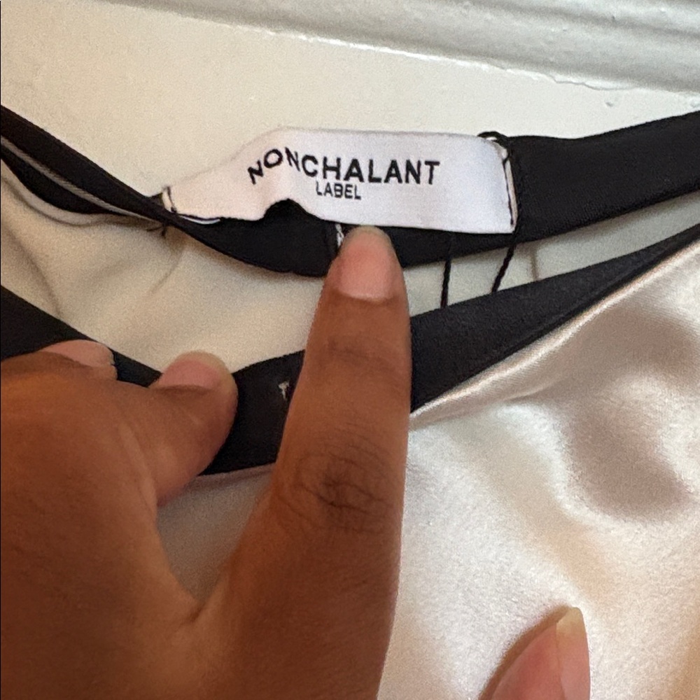 Nonchalant label Norma pant champagne seamless silky trouser pant straight M NWT - Picture 4 of 12